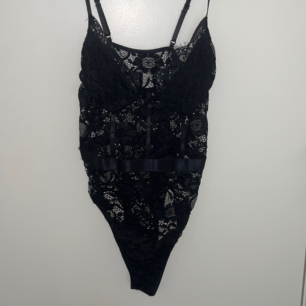 V-Neck Lace Bodysuit, Snap Crotch, No Underwire